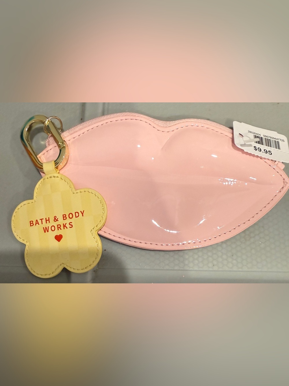 Bath & Body Works Glossy Pink Patent Lip-Shaped Pouch with Flower Mirror